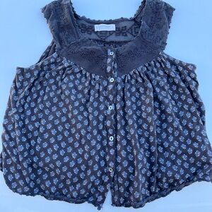 Lucky brand floral button down top size xs